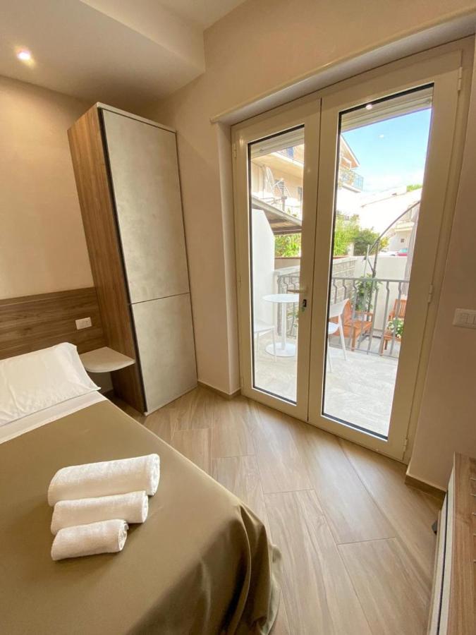 Esperia B&B Oliveri Ngoại thất bức ảnh