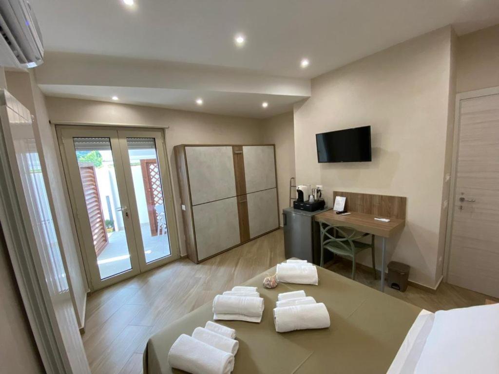 Esperia B&B Oliveri Ngoại thất bức ảnh